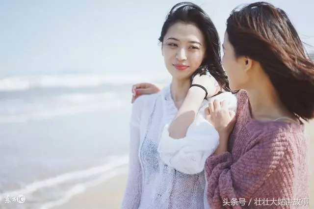 婆婆去世把遺產全給姑姐,突然手機螢幕一亮,我笑著再送20萬
