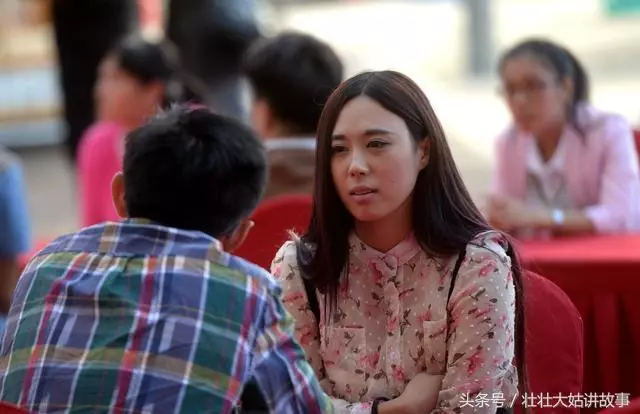 小姑子生日我給500紅包,她發一條朋友圈感謝,我笑著提出離婚