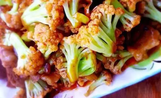 好吃到不行的花菜做法,回家馬上學起來!