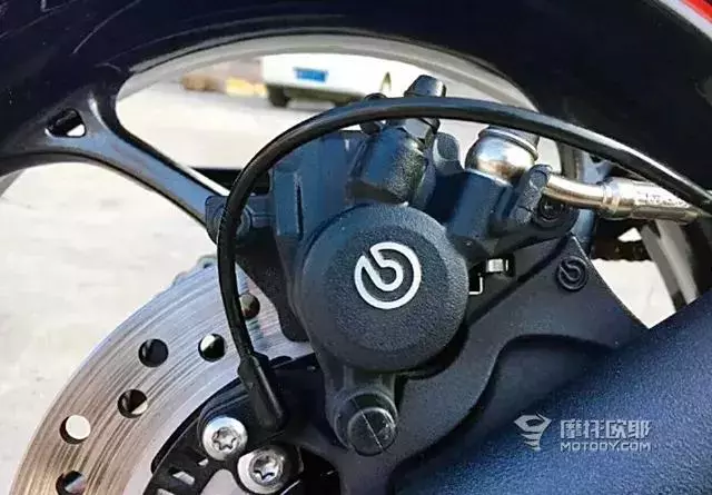 帝國餘暉:簡評凱旋Daytona675