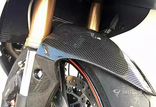 帝國餘暉:簡評凱旋Daytona675