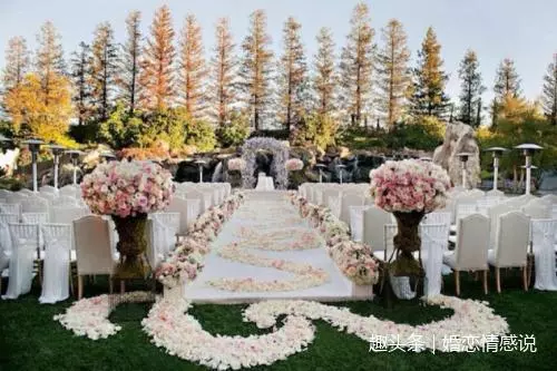 兒子結婚,失蹤多年的生母出現,繼母現場一番話,生母默默離開