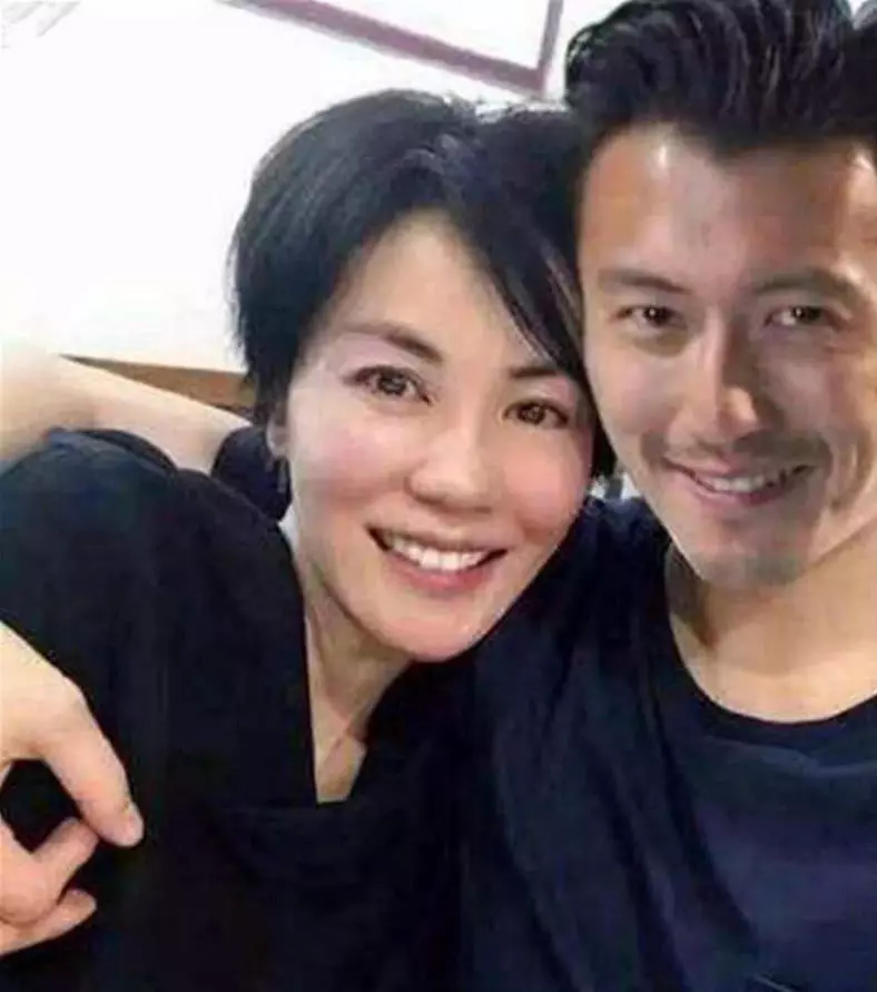 王菲終於說出謝霆鋒離婚6年不願見張柏芝的原因,7個字一針見血!