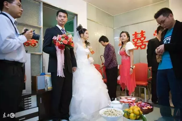 外出三月,回家後看到婆婆,我反手給她一耳光