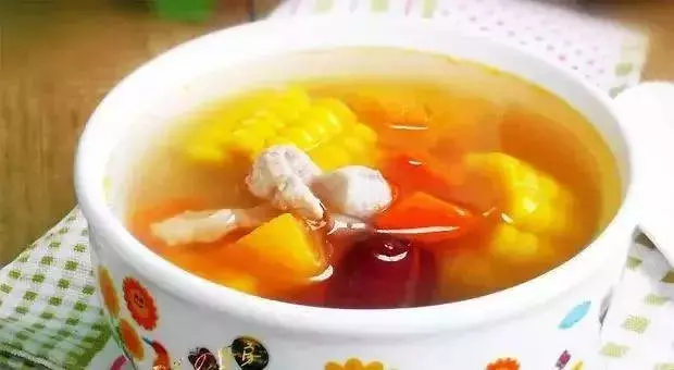 秋天一碗湯,不用醫生幫!遠離秋季病,全家都健康