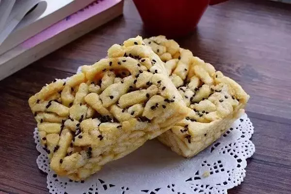 小時候愛吃的沙琪瑪原來是這麼做,輕鬆幾步就還原