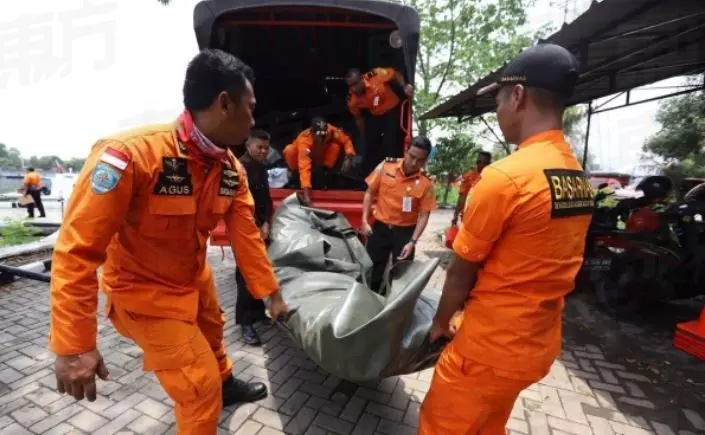 【印尼獅航墜機!】起飛前3分鐘傳自拍給新婚妻!男子自拍恐成遺照!網友:殘酷的告別!
