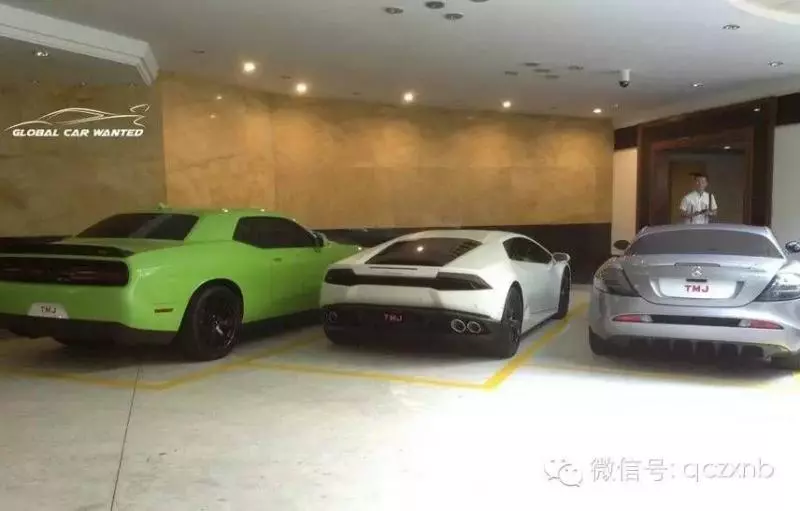 【這次不是名車!】柔佛王儲竟然駕『黑色Kancil』出席活動!民眾現場看傻眼!