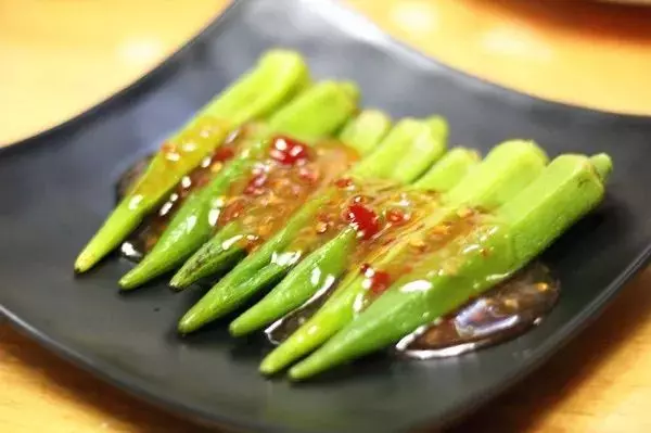 用好這 6 種香料和蔬菜,讓你的廚藝提升好幾個檔次,在家也能做出頂級西餐
