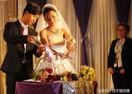 男子成了上門女婿,每個月給母親三千,回家一趟,決定不給了