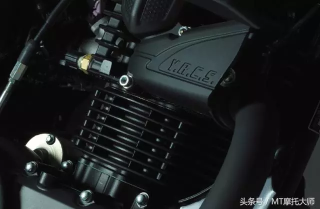 經典車型再次升級,外觀犀利,搭配進口電噴發動機,續航600km!