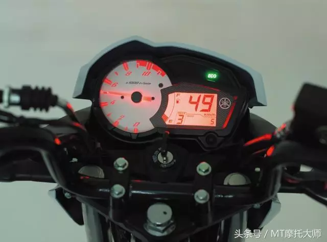 經典車型再次升級,外觀犀利,搭配進口電噴發動機,續航600km!