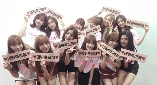 IZONE出演《IDOL ROOM》,宮脅咲良上演看面相,猜血型的好戲!