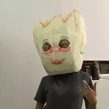 去年為扮鋼鐵俠花光存款的朴燦烈,今年缺席了SM萬聖節派對