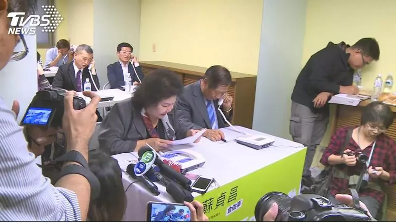陳菊幫蘇電話催票 民眾尖叫「是真的嗎」