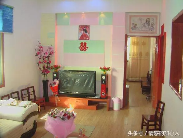 婆婆帶著小叔子來吃飯,我買完菜回家,門口聽到對話,趕他們離開