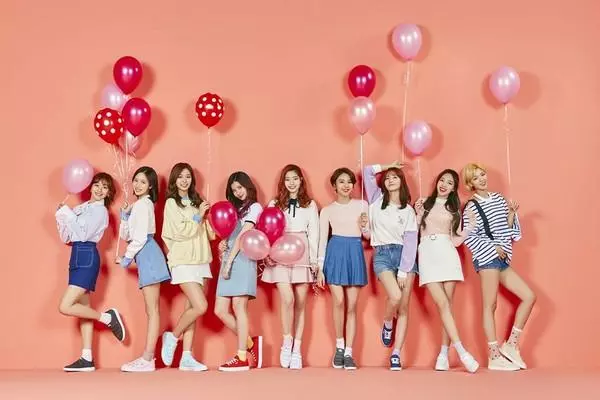 同為公司主推,TWICE與BLACKPINK,誰會走得更遠?
