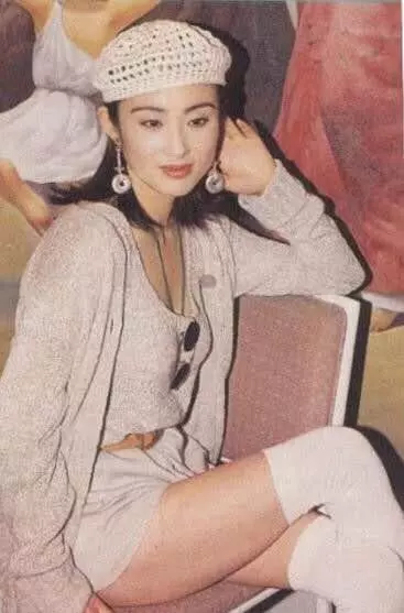 張敏的19歲,29歲,30歲,40歲,50歲,哪個時候驚艷到了你?