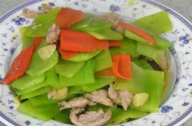 家裡來客不想去飯店,這幾道家常菜趕緊學起來吧!