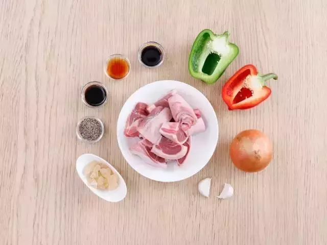 一隻豬蹄的極致誘惑!滿滿的膠原蛋白,做法真妙