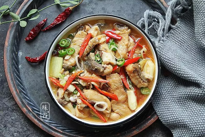 燒魚我喜歡這做法,簡單易做,只需放入它,味道鮮美還入味