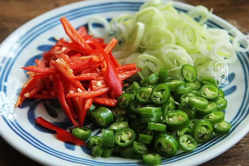 燒魚我喜歡這做法,簡單易做,只需放入它,味道鮮美還入味