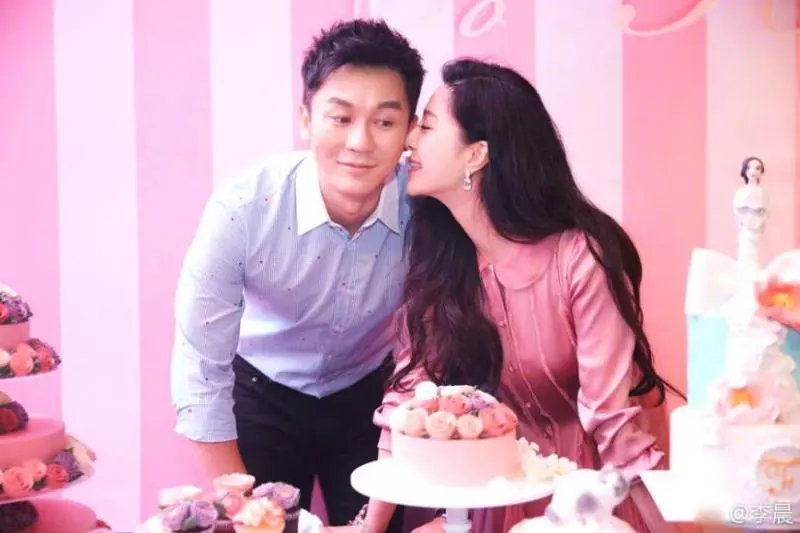 【竟落得如此下場】範冰冰賣舊衣服籌錢與李晨結婚 然後宣布退出娛樂圈?