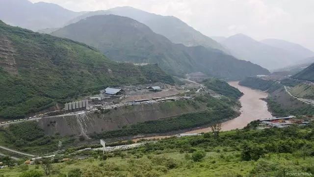 中國又一超級工程,50萬民眾因此搬遷,德國說是世界奇蹟:了不起
