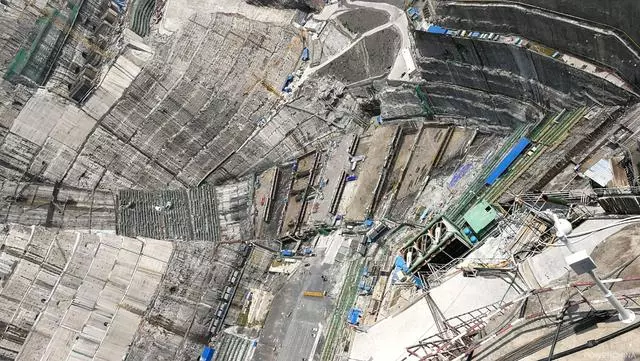中國又一超級工程,50萬民眾因此搬遷,德國說是世界奇蹟:了不起