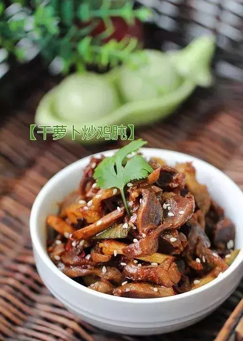 這個老外直播吃中國美食,在YouTube上點擊量過百萬!