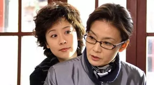 結婚3年半未孕,婆家拆遷兩套房都與我無關,一年後婆婆後悔了