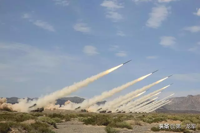 不再畏首畏尾,此種武器我軍人手一支,火力兇悍堪比榴彈炮