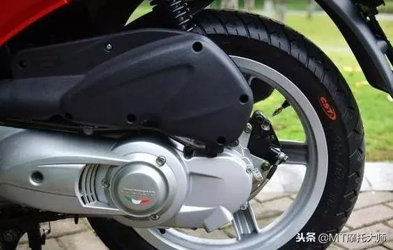 經典運動踏板,聖甲蟲200,搭配電噴動力,實測極速130Km/h以上!