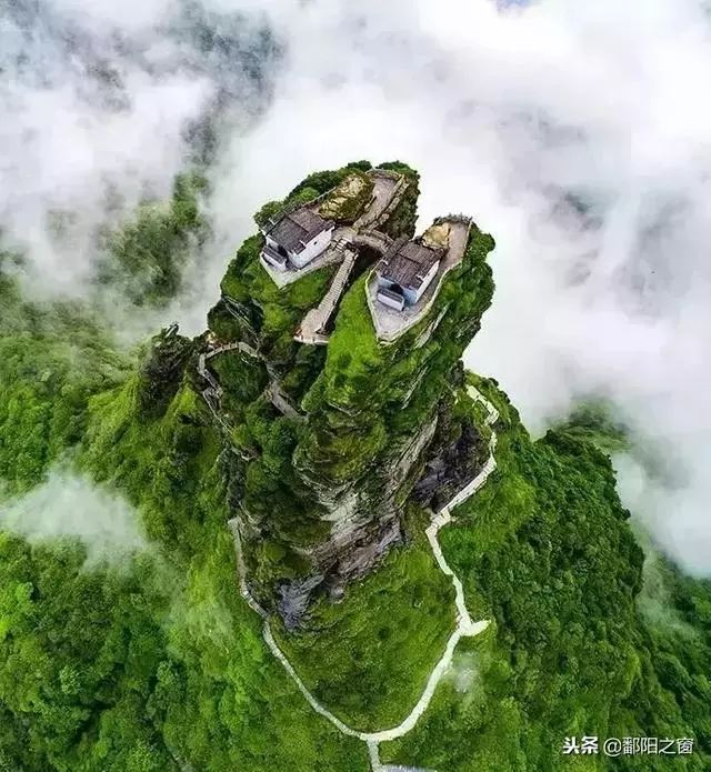 貴州:梵凈山歷經了14億年,是世界遺產,唯一保存完好的原始綠洲