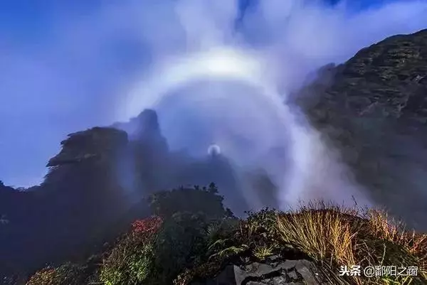 貴州:梵凈山歷經了14億年,是世界遺產,唯一保存完好的原始綠洲