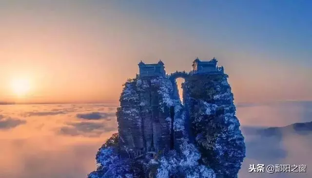 貴州:梵凈山歷經了14億年,是世界遺產,唯一保存完好的原始綠洲