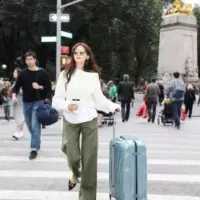咬爛衛生紙面壁阿金超哀怨 網友笑:原諒牠啦!