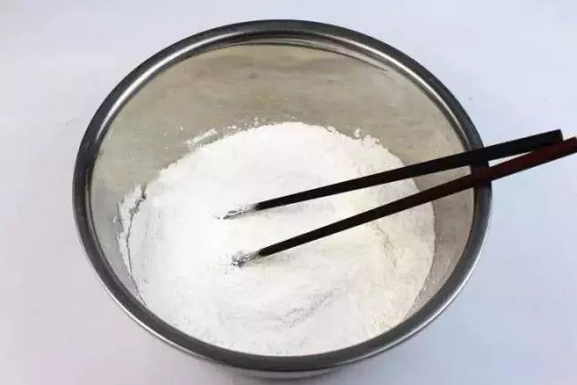 外酥里嫩的麻團,自己做好簡單!