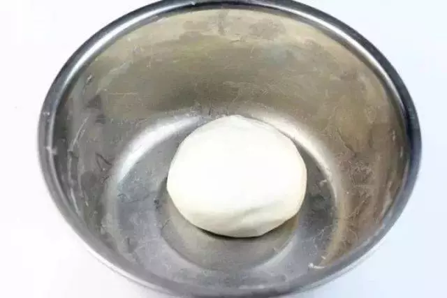 外酥里嫩的麻團,自己做好簡單!
