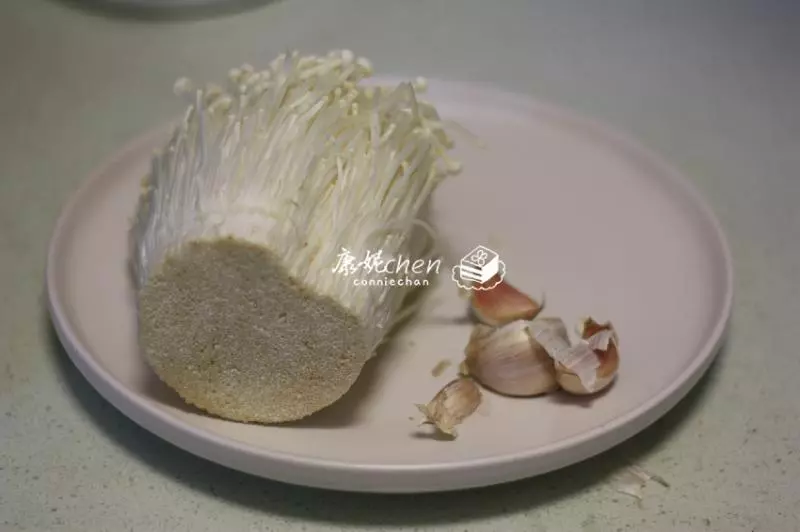 這菜再便宜也要常給孩子吃,蒸一蒸5分鐘上桌,孩子多吃聰明伶俐