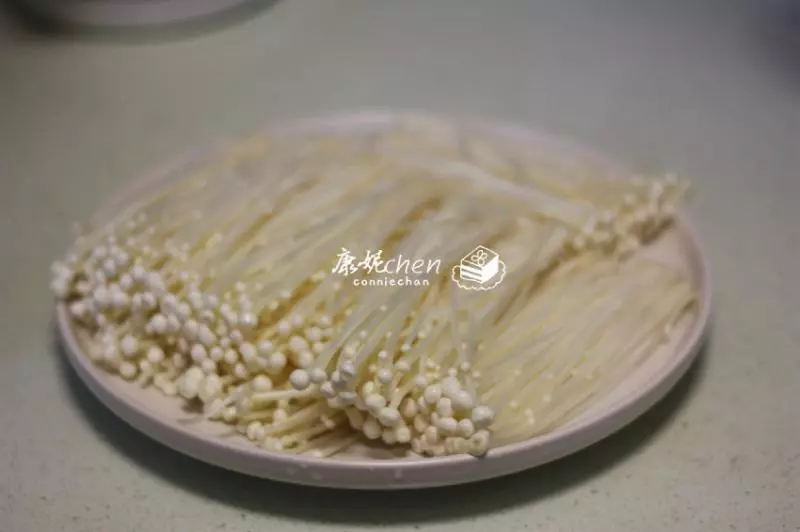 這菜再便宜也要常給孩子吃,蒸一蒸5分鐘上桌,孩子多吃聰明伶俐