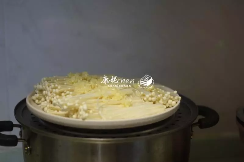 這菜再便宜也要常給孩子吃,蒸一蒸5分鐘上桌,孩子多吃聰明伶俐