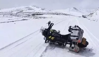 丈夫被車撞身體癱瘓,妻子去銀行存錢,拿三十多萬賠償款一去不回