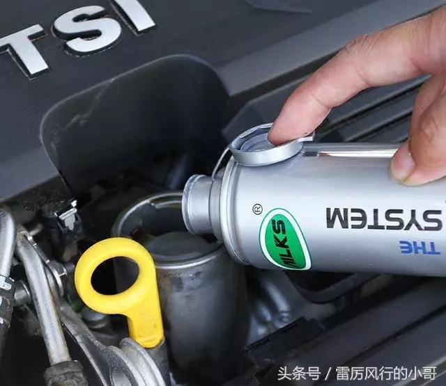 雨刮器總刮不幹凈,還產生怪聲怎麼辦?修車師傅教你一招輕鬆搞定