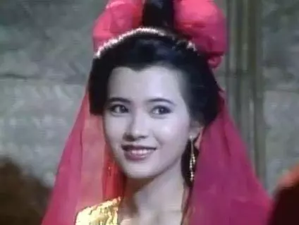 56歲狄鶯早年暴打病中藍潔瑛,以此為榮!18年後近況曝光,兒子被她親手送進監獄,網友:還不是你造的孽!