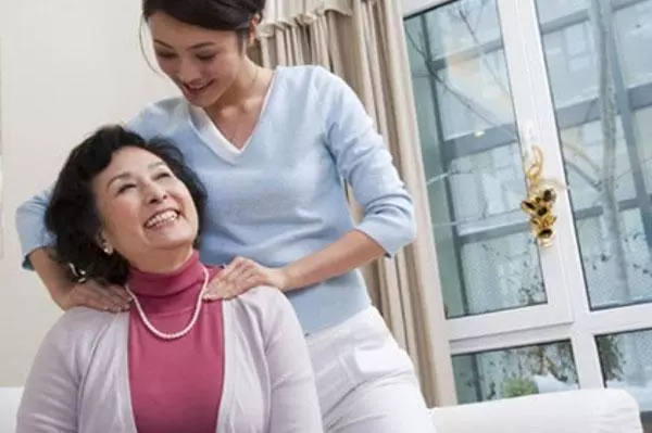 婆婆貪玩不照看孩子,老公卻袒護她,我一句話讓老公無語凝噎