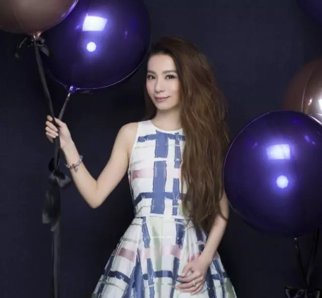 林俊傑為她寫歌苦等多年,周杰倫邀請她當mv女主,35歲仍單身一人