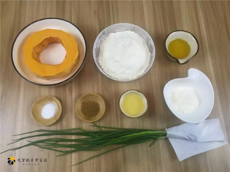 一塊南瓜,一碗麵粉,不炸不炒,金黃酥脆滿口香,比鍋盔還好吃