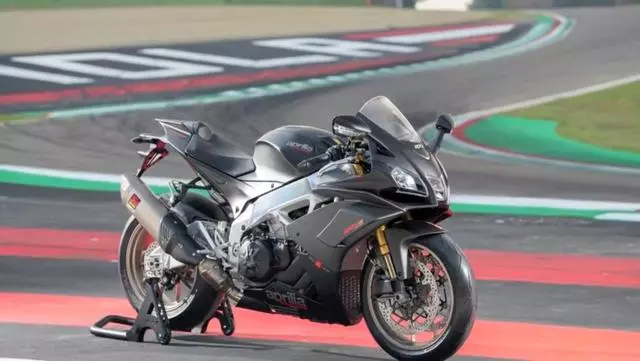 2019 阿普利亞 RSV4 Factory 1100 超跑 新配色、新引擎 細節鑑賞