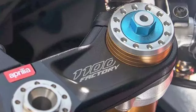 2019 阿普利亞 RSV4 Factory 1100 超跑 新配色、新引擎 細節鑑賞